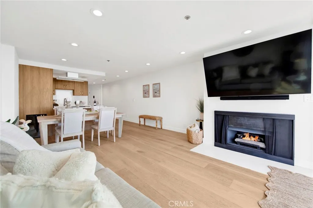 615 Esplanade 709, Redondo Beach, California 90277 home-pic-7