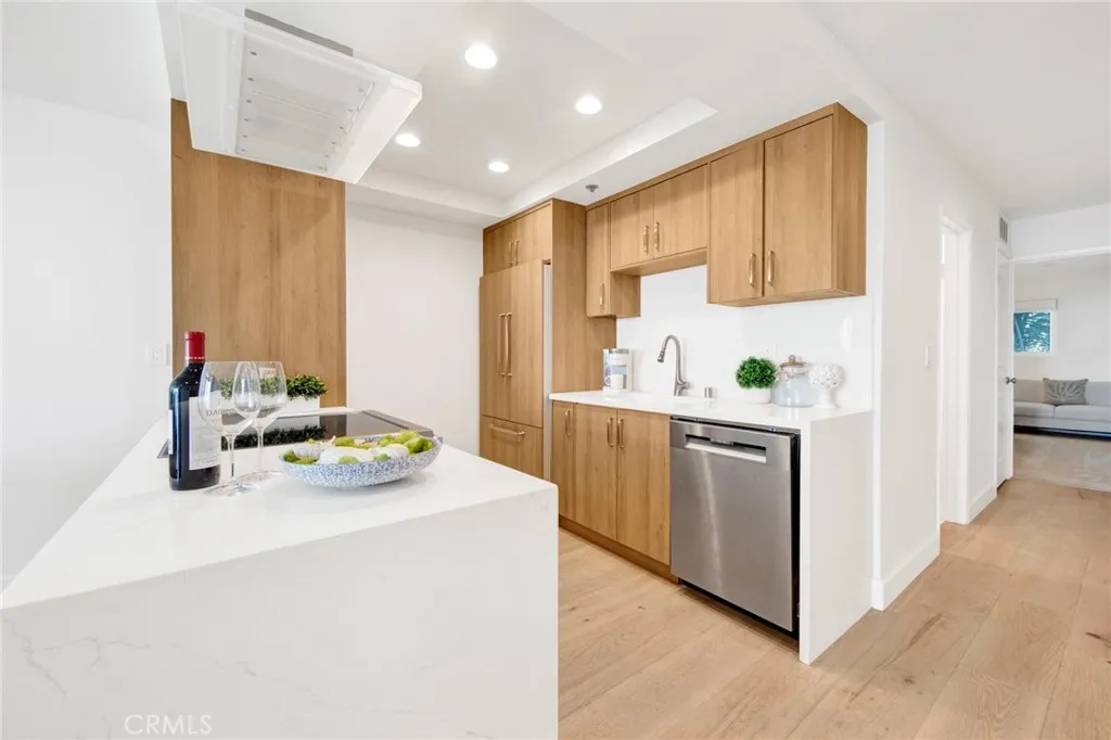 615 Esplanade 709, Redondo Beach, California 90277 home-pic-9
