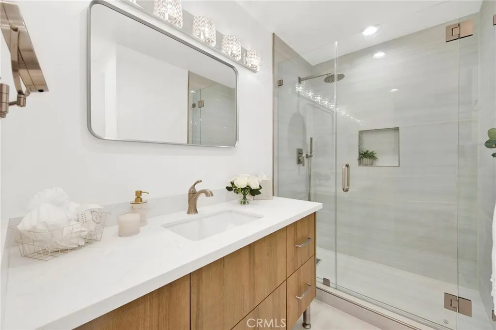 615 Esplanade 709, Redondo Beach, California 90277 home-pic-18
