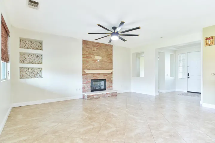 82950VincentAve,Indio-26