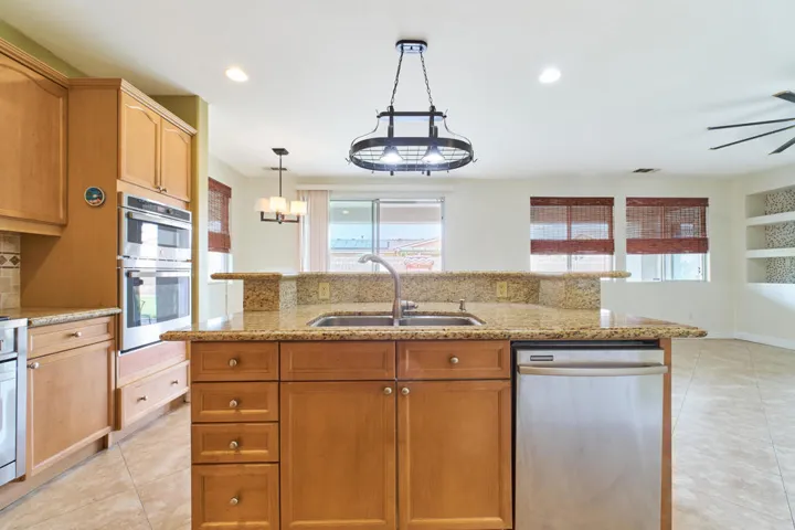 82950VincentAve,Indio-29