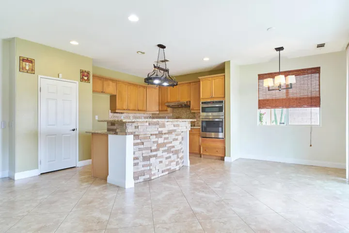 82950VincentAve,Indio-25