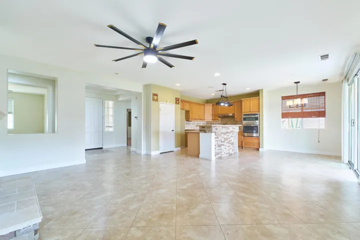 82950VincentAve,Indio-27