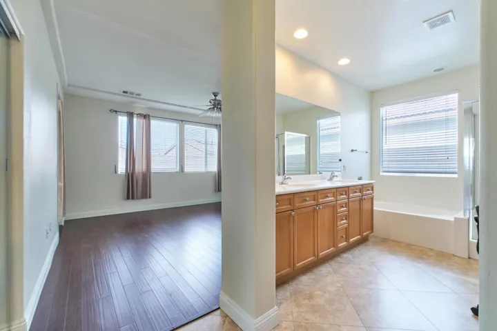 82950VincentAve,Indio-15