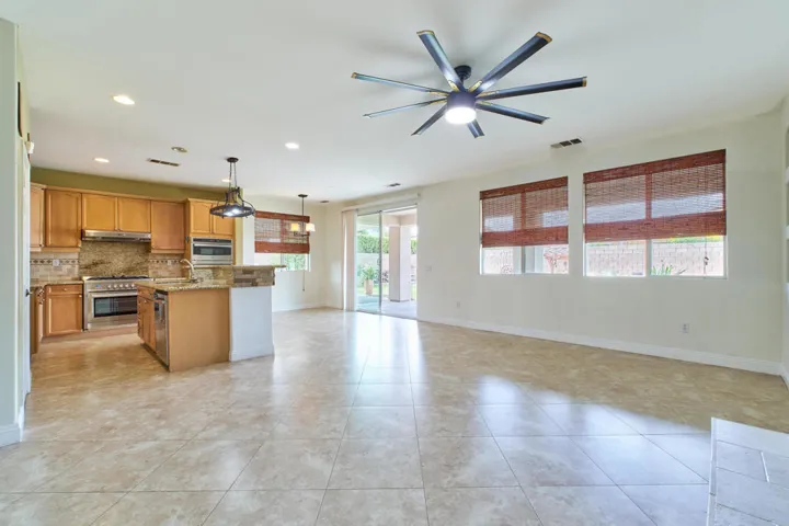 82950VincentAve,Indio-24