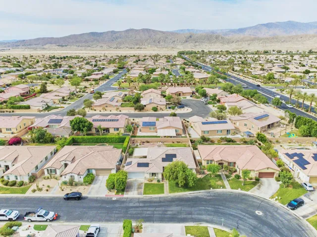 82950VincentAve,Indio-52