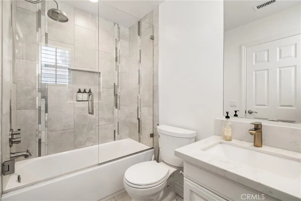 26910 Mirasol Street, Valencia, California 91355 home-pic-23