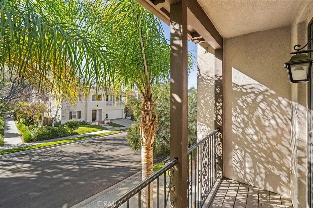 26910 Mirasol Street, Valencia, California 91355 home-pic-26