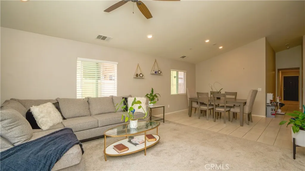 1133 Avenida Del Rio, San Jacinto, California 92582 home-pic-14