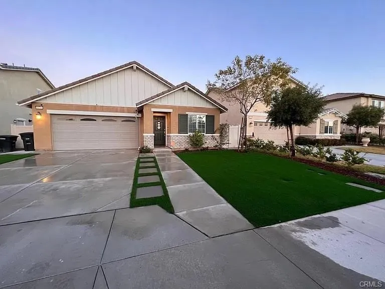 1133 Avenida Del Rio, San Jacinto, California 92582 home-pic-1
