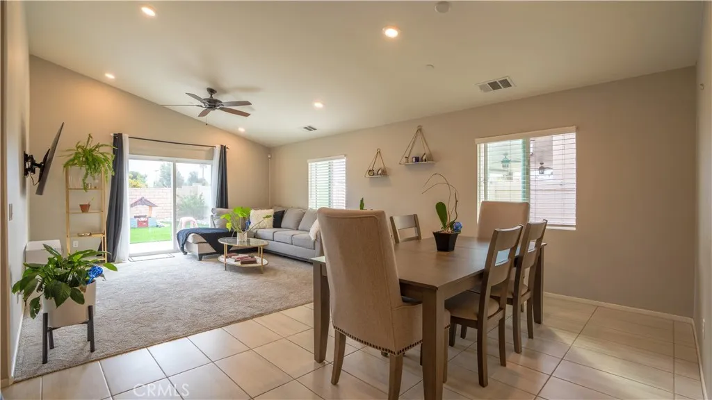 1133 Avenida Del Rio, San Jacinto, California 92582 home-pic-7
