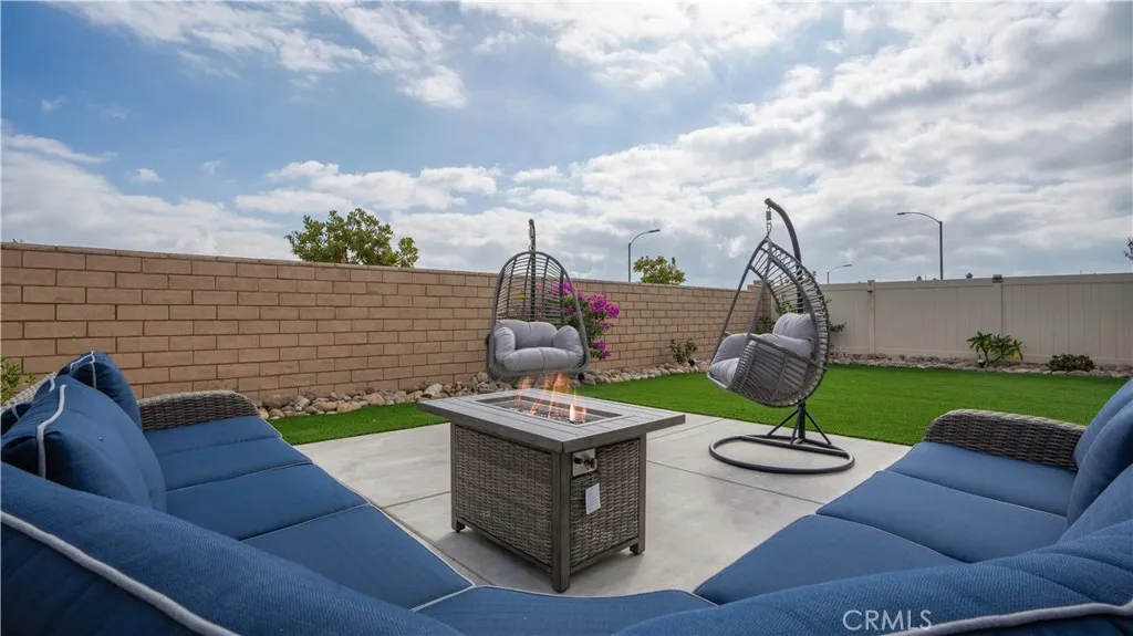 1133 Avenida Del Rio, San Jacinto, California 92582 home-pic-23