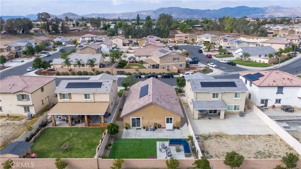 1133 Avenida Del Rio, San Jacinto, California 92582 home-pic-26