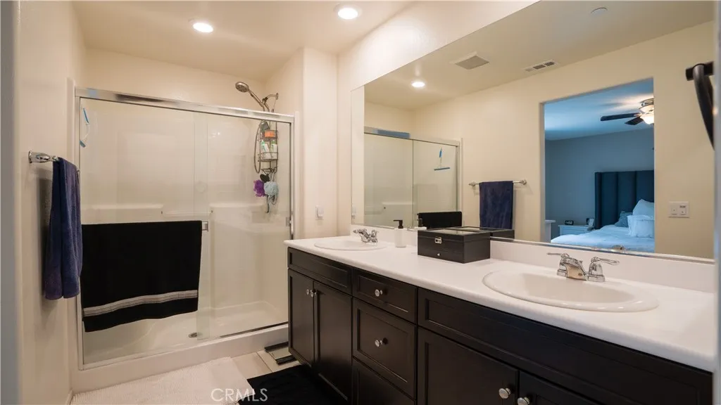 1133 Avenida Del Rio, San Jacinto, California 92582 home-pic-17