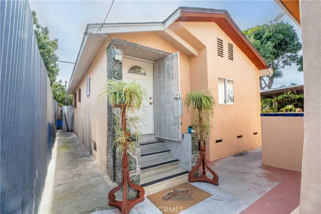 1340 1342 W 25th, Los Angeles, California 90007 home-pic-35