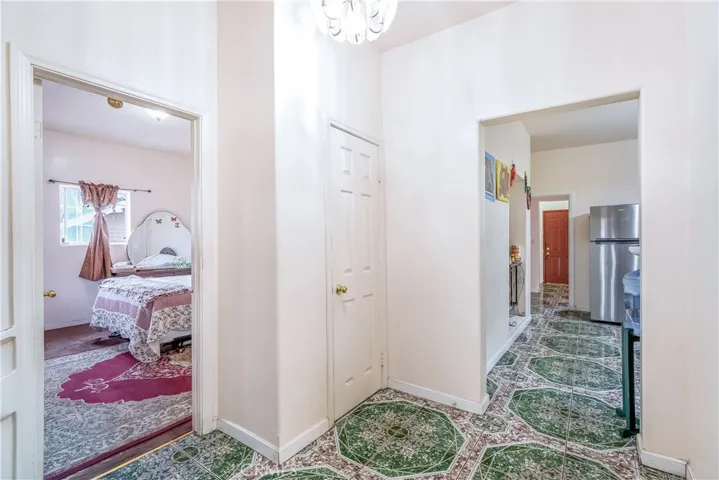 1340 1342 W 25th, Los Angeles, California 90007