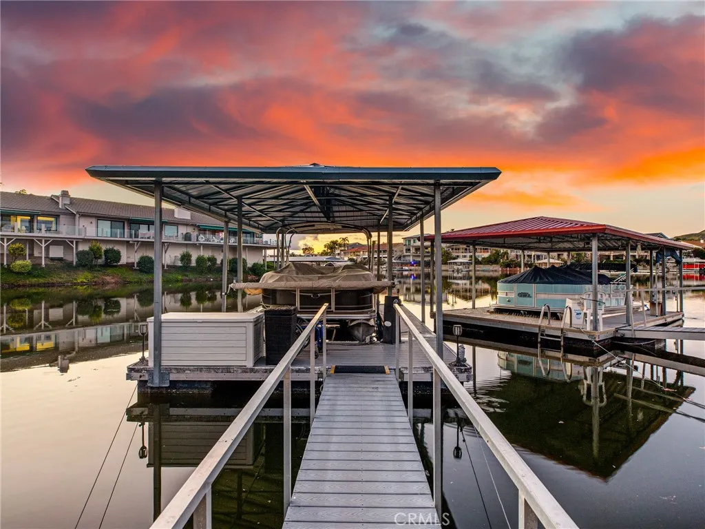 23572 Continental Drive, Canyon Lake, California 92587 home-pic-3