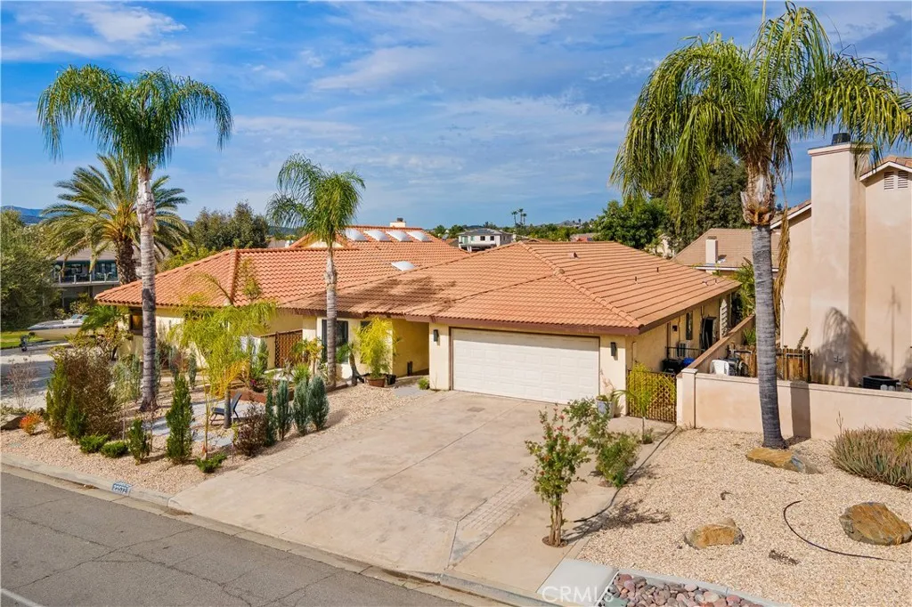 23572 Continental Drive, Canyon Lake, California 92587 home-pic-15