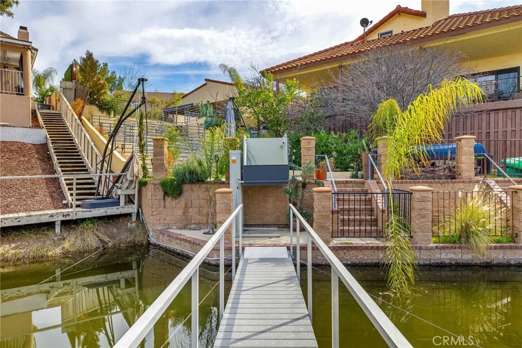 23572 Continental Drive, Canyon Lake, California 92587 home-pic-59