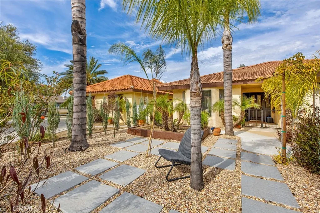 23572 Continental Drive, Canyon Lake, California 92587 home-pic-16