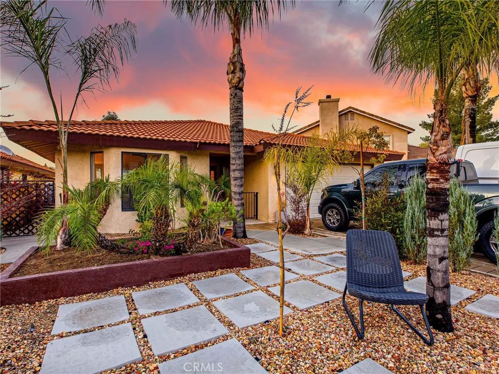 23572 Continental Drive, Canyon Lake, California 92587 home-pic-2