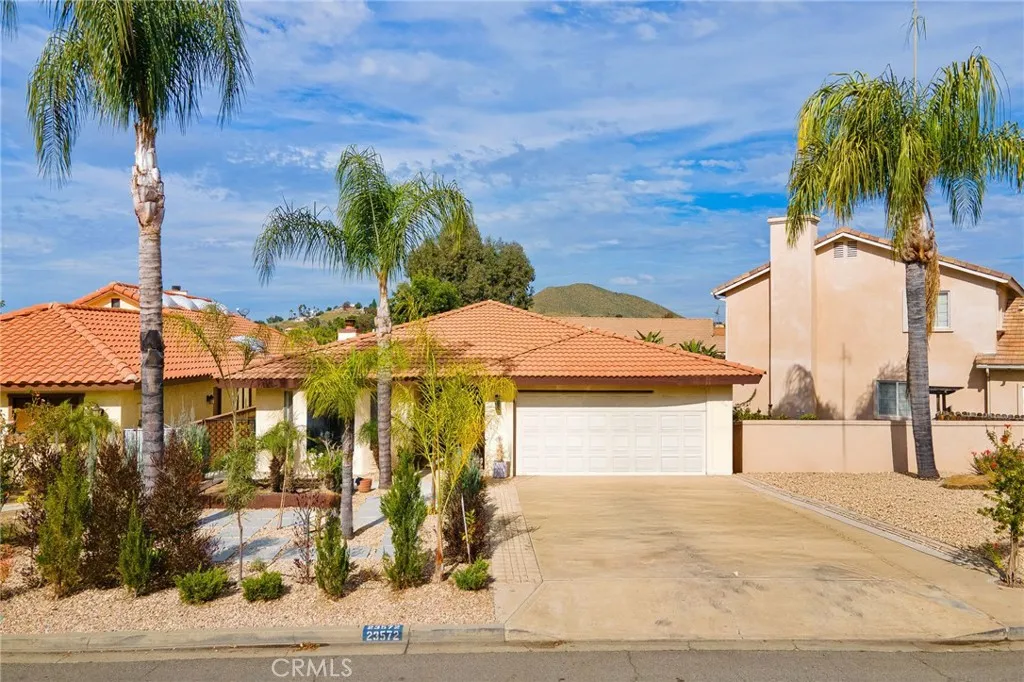23572 Continental Drive, Canyon Lake, California 92587 home-pic-13