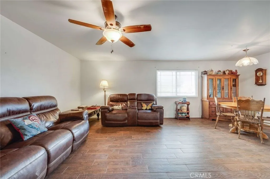5344 Lucretia, Jurupa Valley, California 91752 home-pic-6