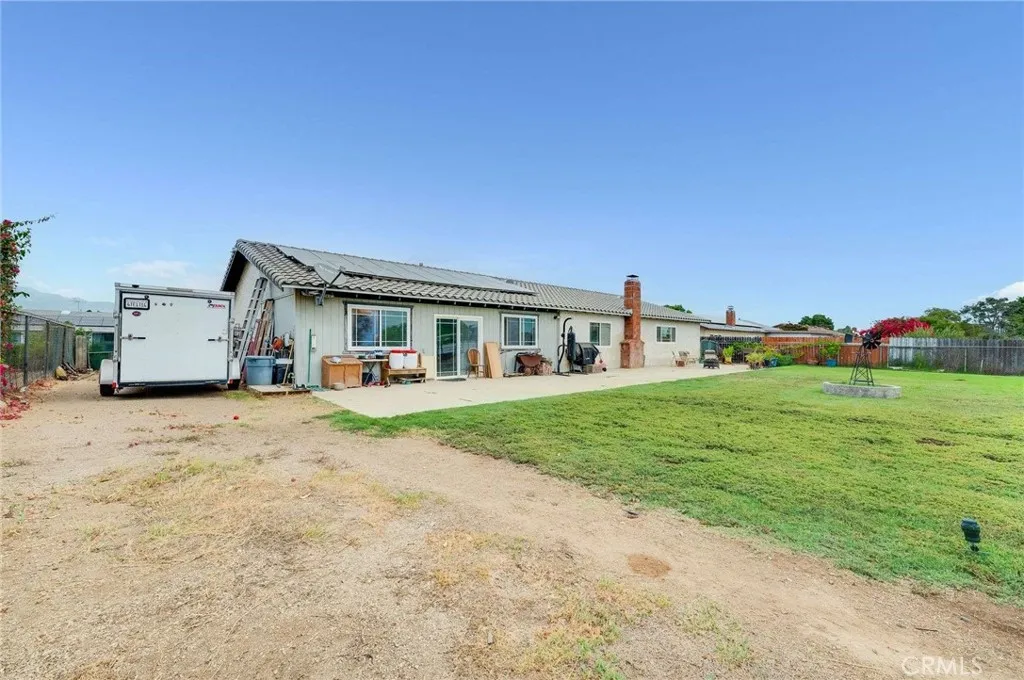5344 Lucretia, Jurupa Valley, California 91752 home-pic-30