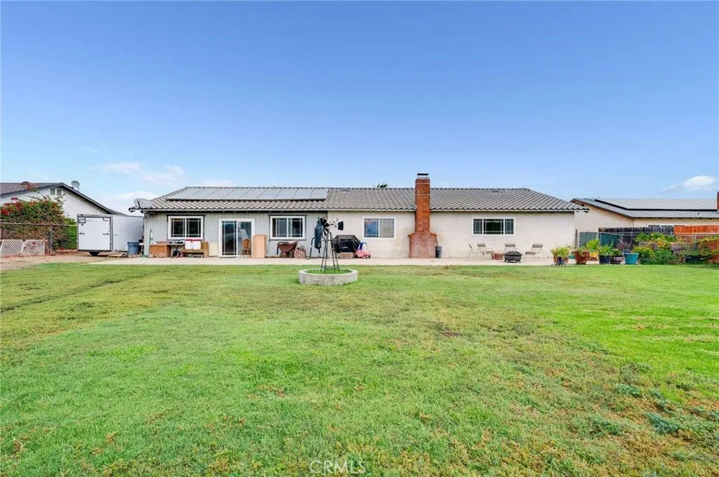 5344 Lucretia, Jurupa Valley, California 91752 home-pic-32