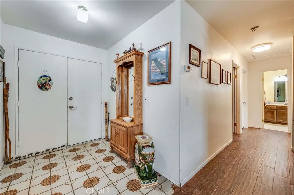 5344 Lucretia, Jurupa Valley, California 91752 home-pic-20