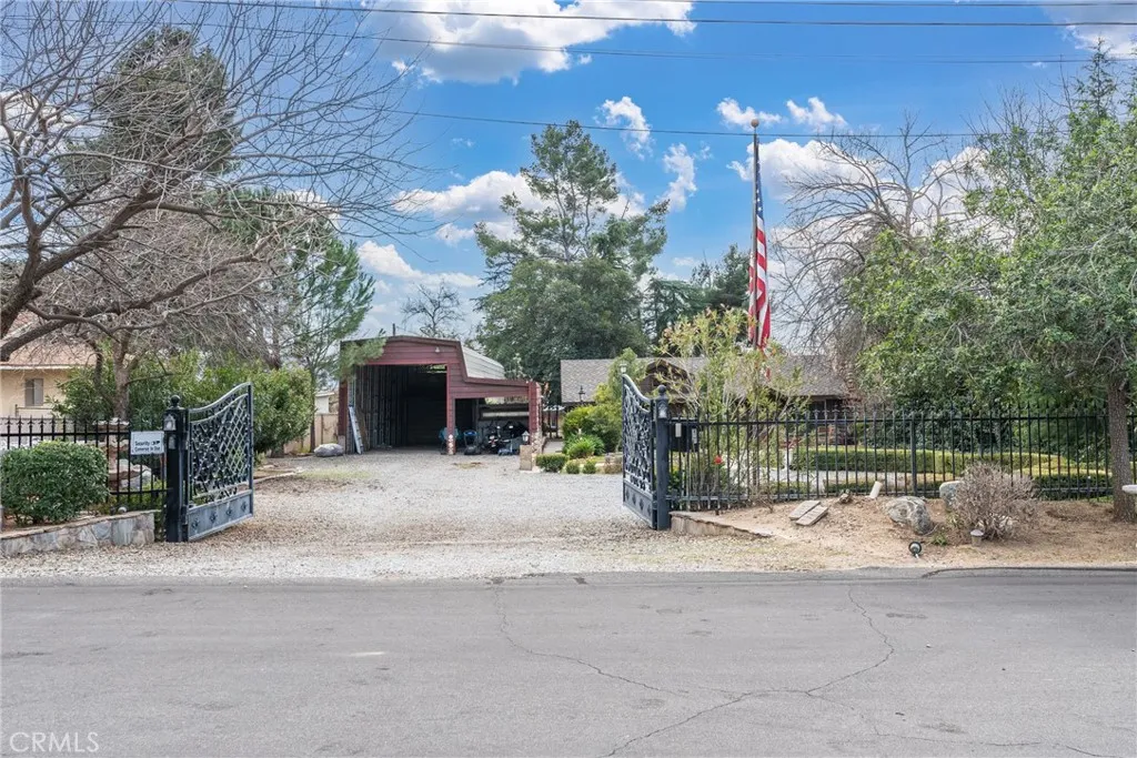 39441 Tokay, Cherry Valley, California 92223 home-pic-4