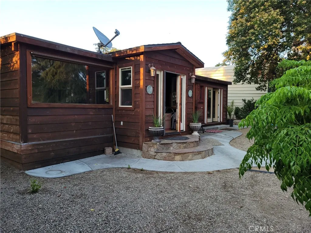 39441 Tokay, Cherry Valley, California 92223 home-pic-3