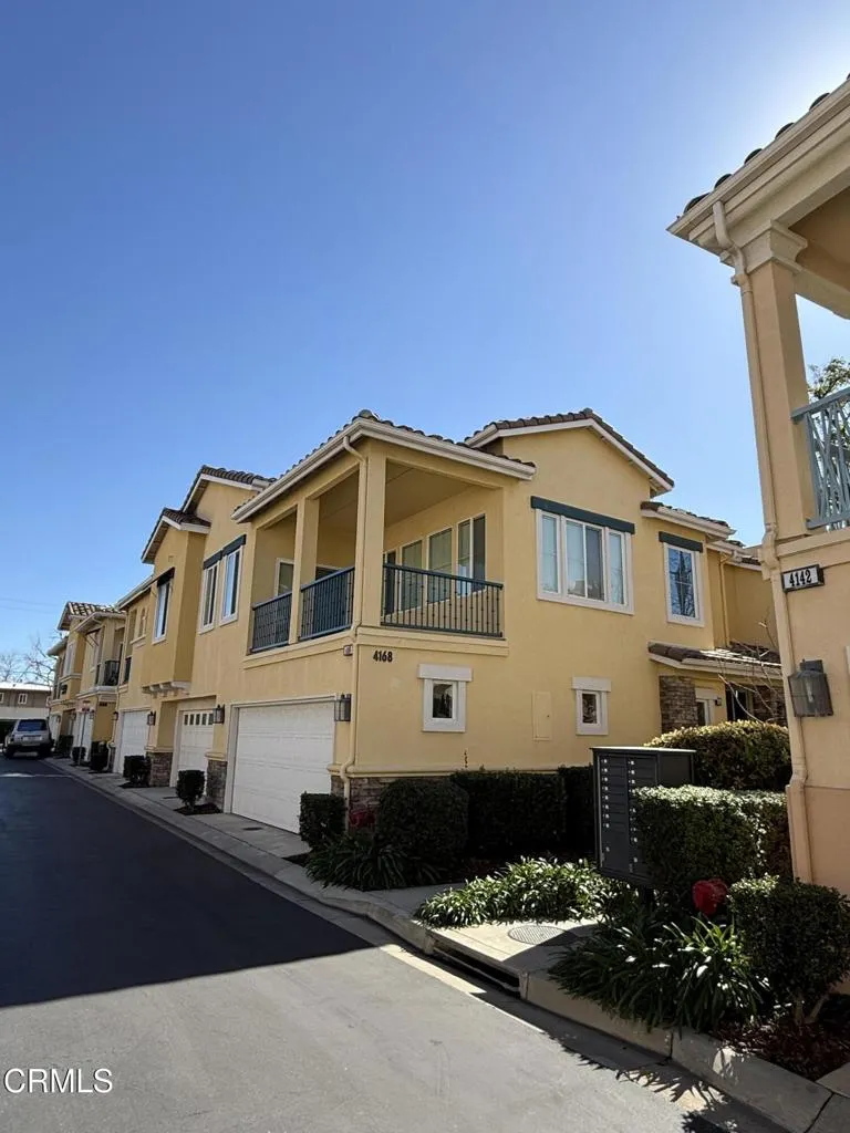4168 Felipe Lane A, Simi Valley, California 93063 home-pic-2