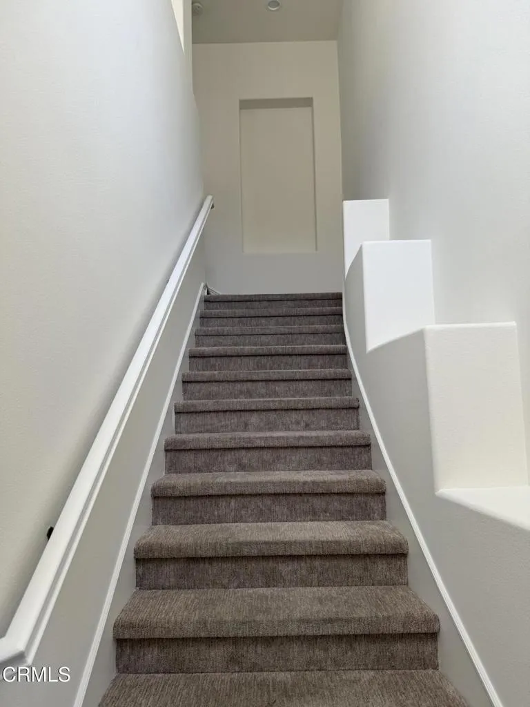 4168 Felipe Lane A, Simi Valley, California 93063 home-pic-4