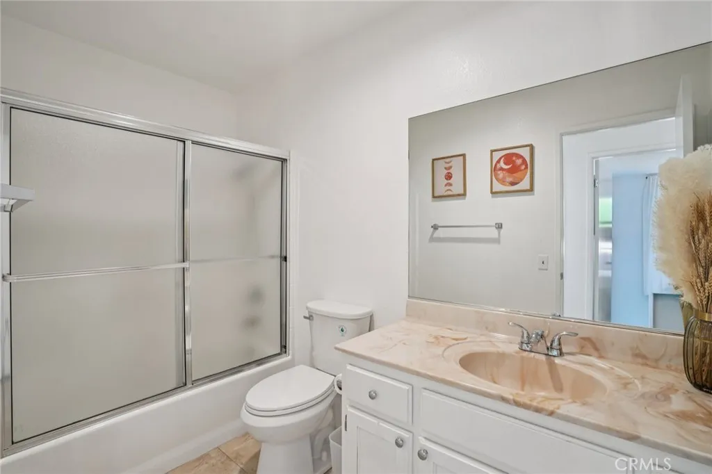 30319 Desert Moon, Thousand Palms, California 92276 home-pic-26