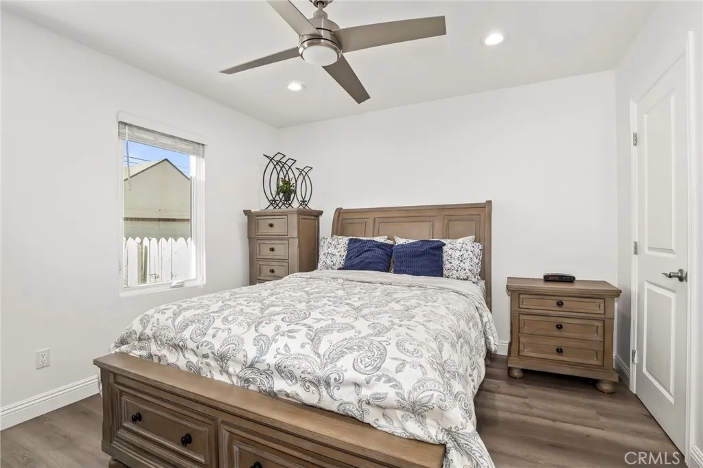 7827 La Salle, Los Angeles, California 90047 home-pic-11
