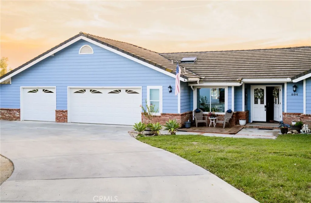 804 El Paisano, Fallbrook, California 92028 home-pic-1