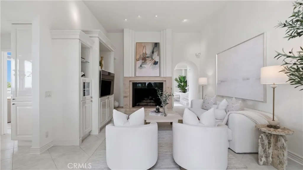 31 Saint Tropez, Newport Beach, California 92660 home-pic-21