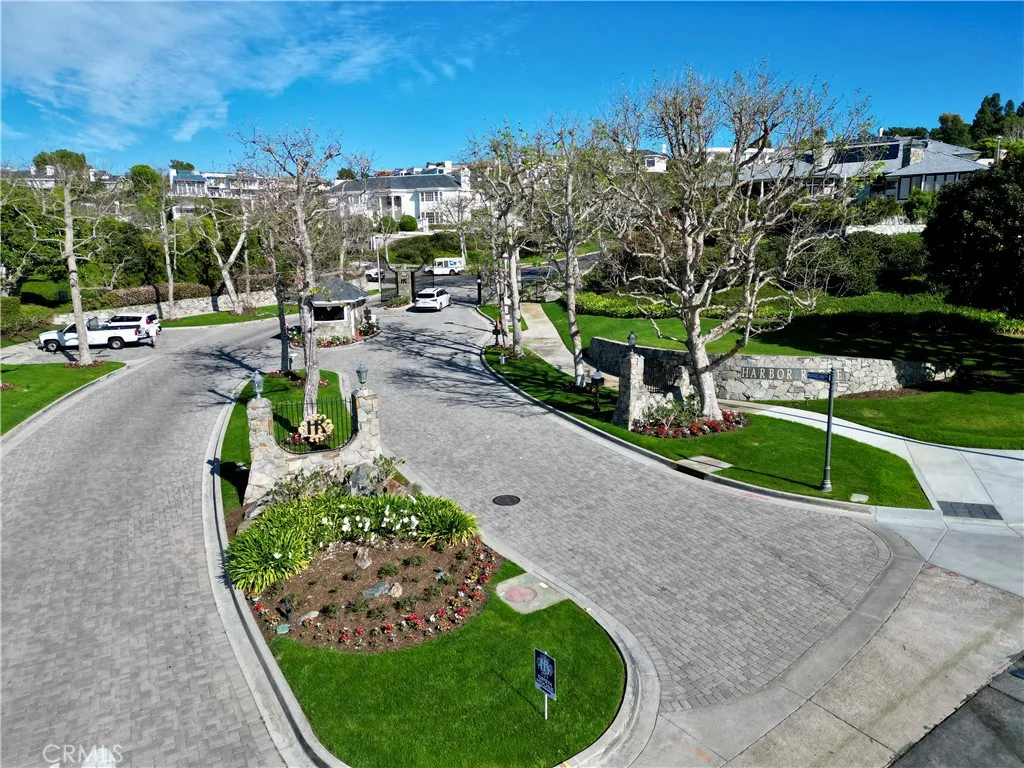 31 Saint Tropez, Newport Beach, California 92660 home-pic-52