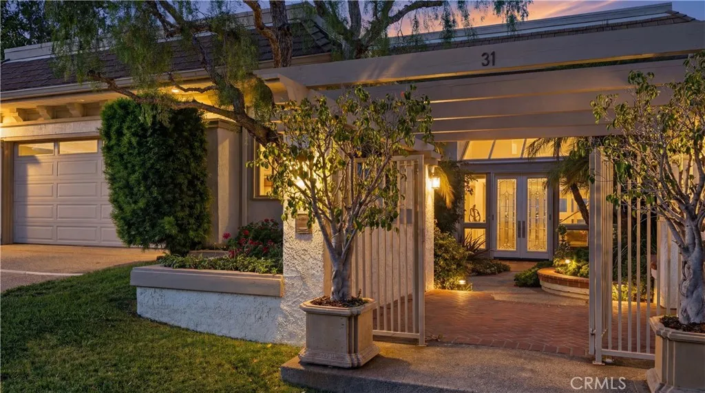 31 Saint Tropez, Newport Beach, California 92660 home-pic-3