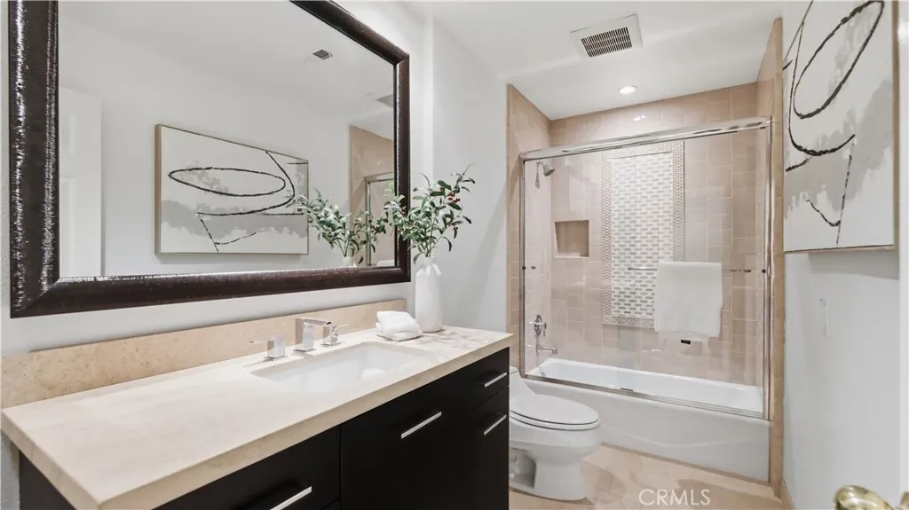 31 Saint Tropez, Newport Beach, California 92660 home-pic-37