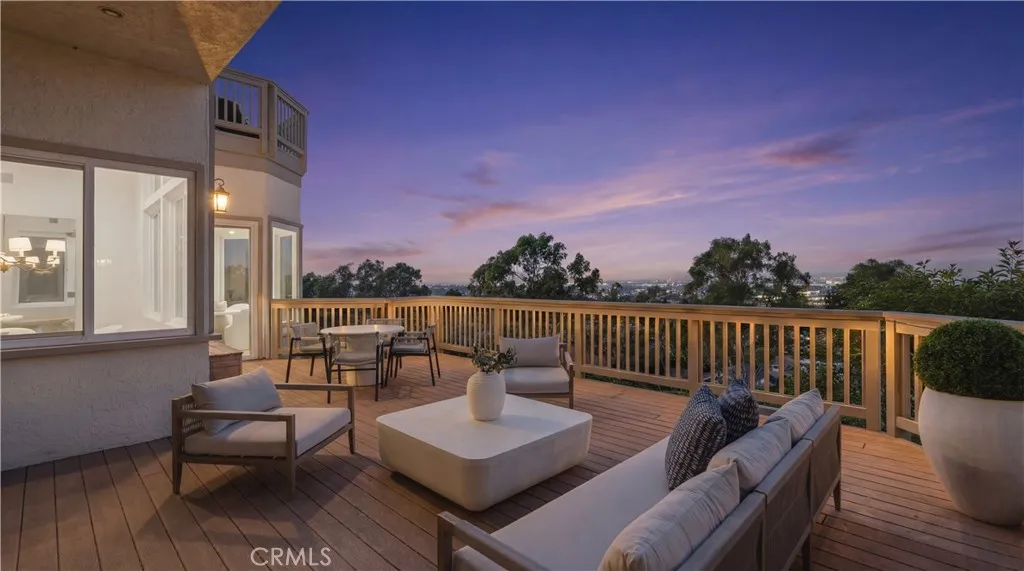 31 Saint Tropez, Newport Beach, California 92660 home-pic-8
