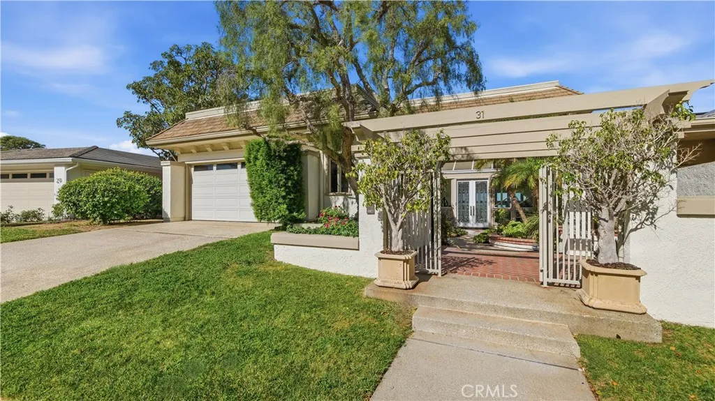 31 Saint Tropez, Newport Beach, California 92660 home-pic-47