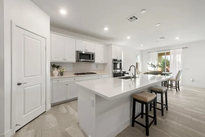 05_40161_Pardova_Dr5_mls