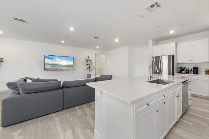 09_40161_Pardova_Dr9_mls