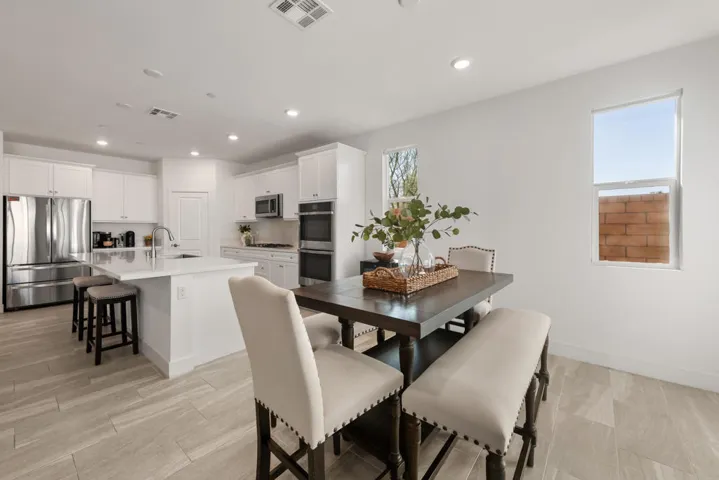 17_40161_Pardova_Dr17_mls