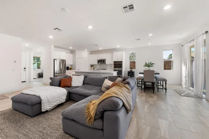 20_40161_Pardova_Dr20_mls