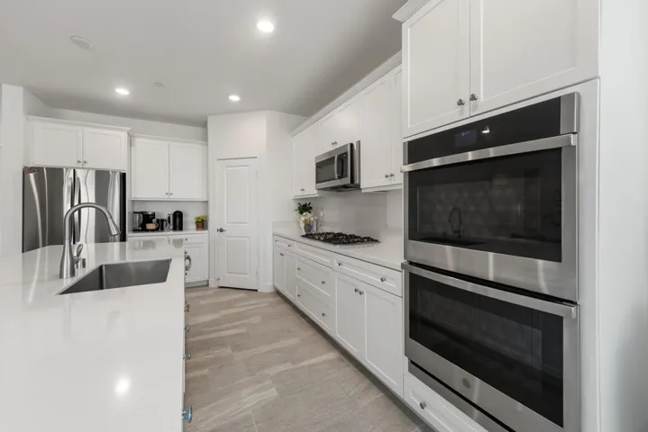 11_40161_Pardova_Dr11_mls