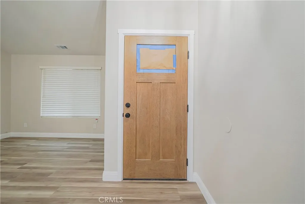 19228 Live Oak, Hesperia, California 92345 home-pic-6