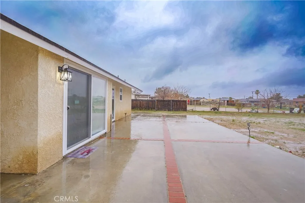 19228 Live Oak, Hesperia, California 92345 home-pic-34